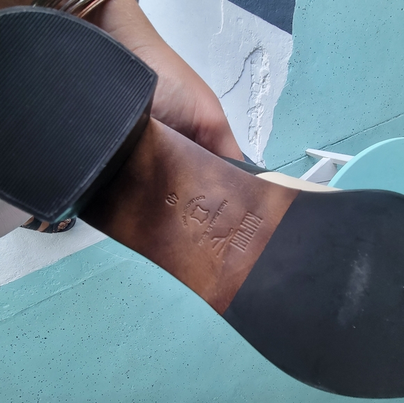 Handmade Leather Black and White Lace up Block Heels - Picture 7 of 9